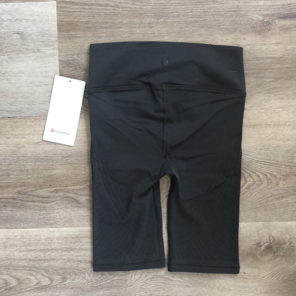 NWT Lululemon Reveal High Rise Short Digi Rain - Picture 9 of 13